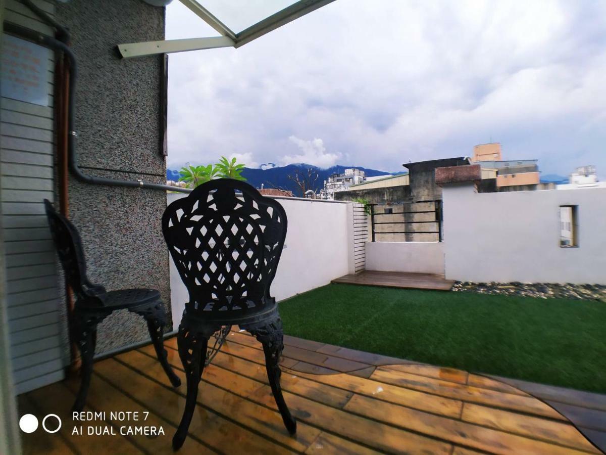 玖拾捌民宿-98Bnb Kota Hualien Bagian luar foto