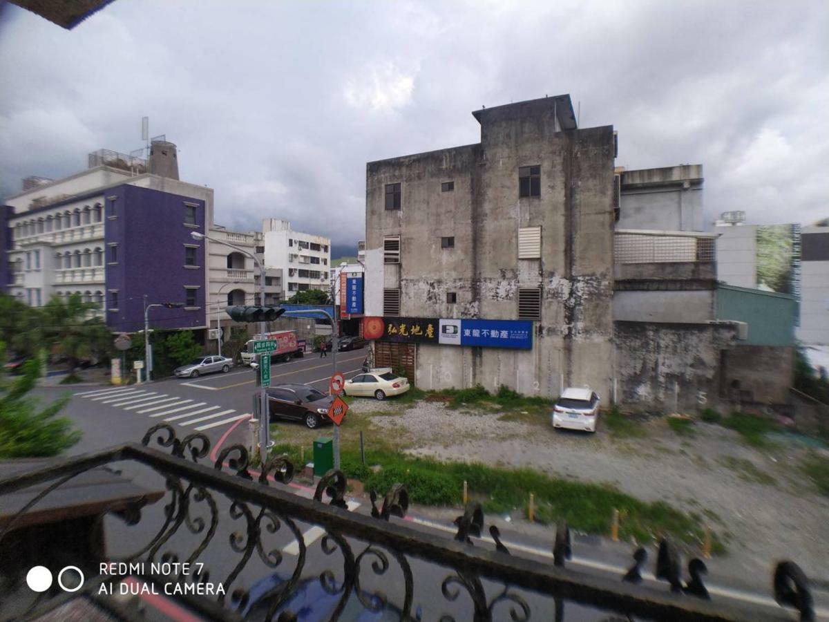 玖拾捌民宿-98Bnb Kota Hualien Bagian luar foto